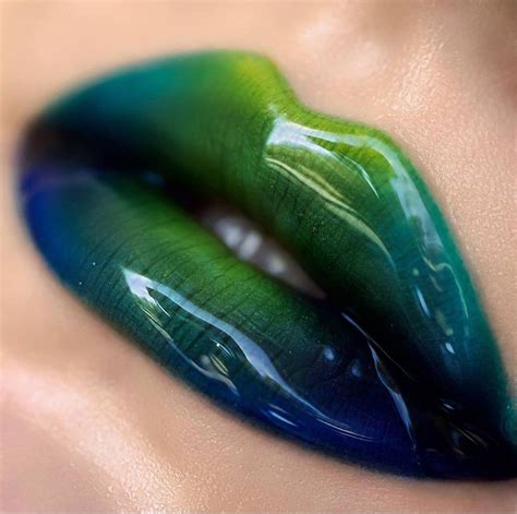 Pin by Lisa Hedges-Black on Lips | Lip art makeup, Lipstick art, Lips painting