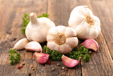 4 Health Benefits of Garlic | VCU Health