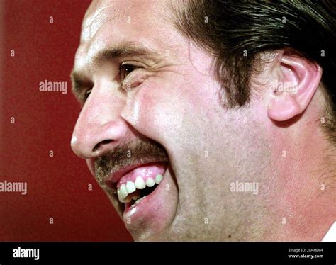 David Seaman High Resolution Stock Photography and Images - Alamy