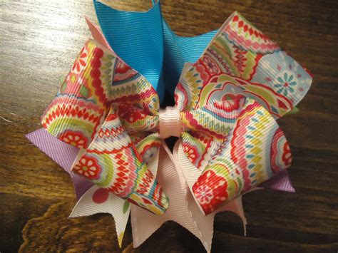 hairbow-love the colors of this ribbon:) Hair Bows, Ribbon, Colors, Decor, Gift, Ribbon Hair ...