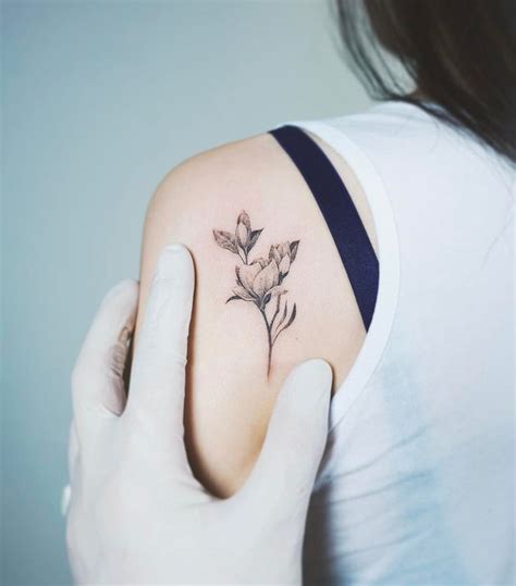 magnolia tree tattoo - Google Search | Magnolia tattoo, Cool tattoos ...