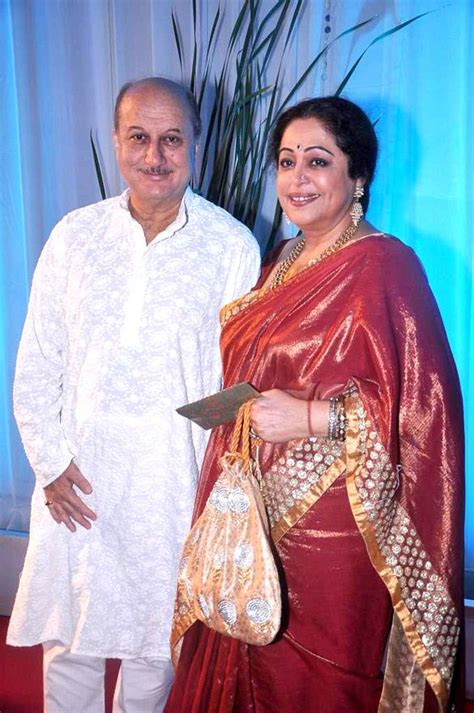 Anupam Kher Wiki, Age, Wife, Family, Caste, Biography - WikiBio