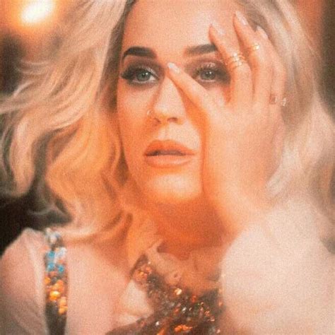 Katy Perry Un Angel Vestido de Persona