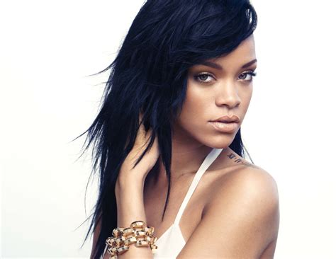 Download Singer Fashion Designer Actress Barbadian Music Rihanna HD Wallpaper