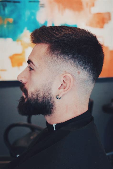 Pin by Aleksandar Mirosavljević on men haircut | Hair and beard styles, Fade haircut styles ...