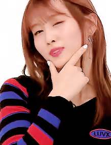 i don't know what to hirai momo gif | WiffleGif