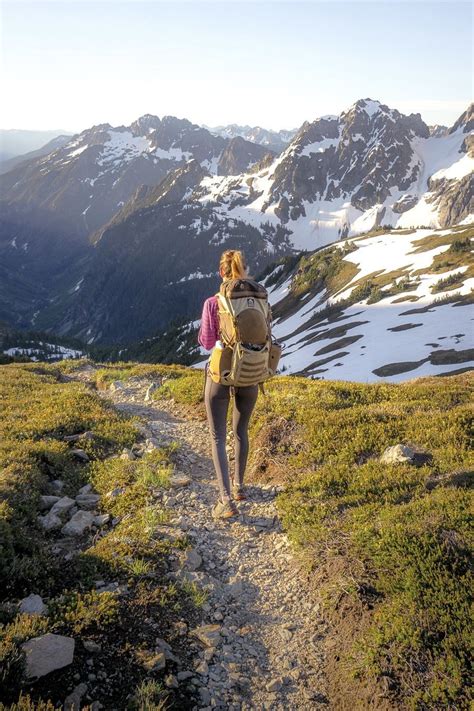 10 Must-Do Hikes In Washington | Washington hikes, Cascade national ...