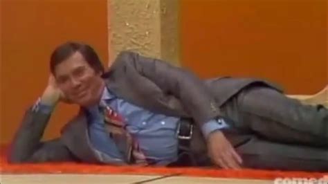 Match Game 73 (Episode 112) ("The Burt Reynolds Pose?") - YouTube