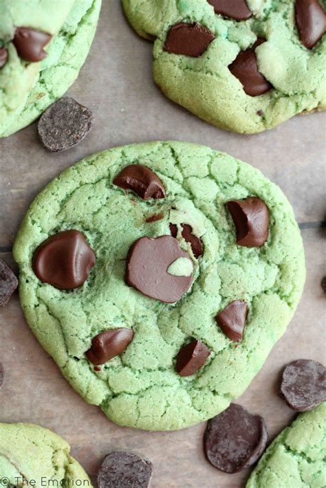 Mint Chocolate Chip Cookies | The Emotional Baker