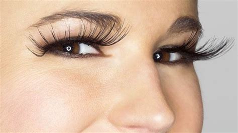 Eyelash perm: What are eyelash perms and are they safe? - TODAY.com