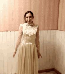 Sweet Emelyne Wedding Dress GIF - Sweet Emelyne Wedding Dress Vintage Dress - Discover & Share GIFs