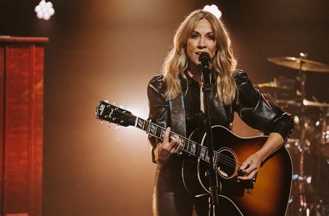 10 Best Sheryl Crow Songs of All Time - Singersroom.com