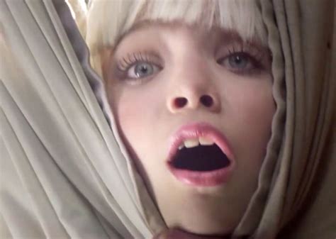 Maddie Ziegler in "Chandelier" by Sia music video Maddie And Mackenzie, Mackenzie Ziegler ...