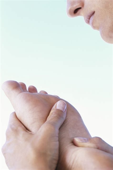 Causes of Numbness in Toes | Livestrong.com