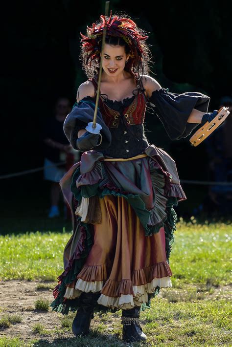 New York Renaissance Faire | Renaissance festival outfit, Renaissance ...