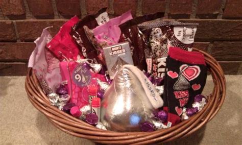 Hershey Kiss Gift Basket from Connie's Creations | Hershey kiss gift, Kiss gift, Gift baskets