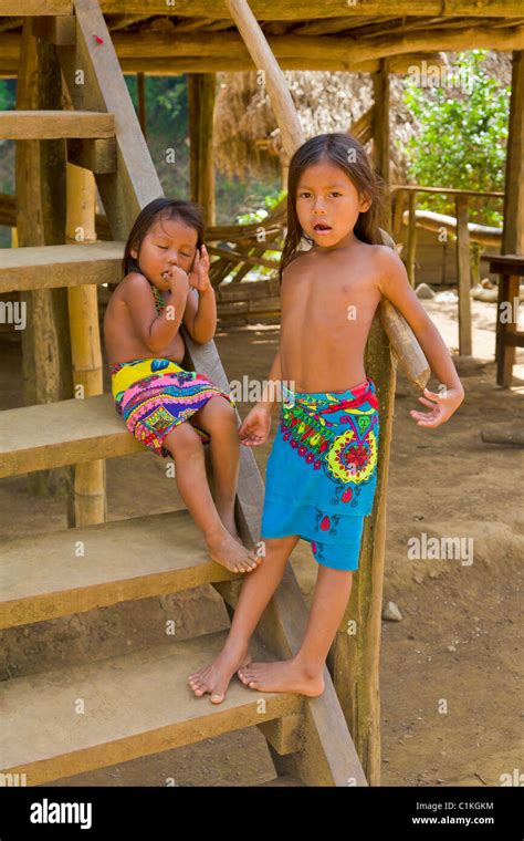 Children of the Native Indian Embera Tribe, Embera Village, Panama Stock Photo - Alamy