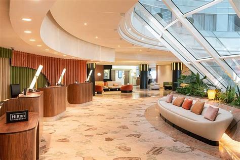 HILTON PARIS LA DEFENSE $185 ($̶2̶3̶9̶) - Prices & Hotel Reviews - France