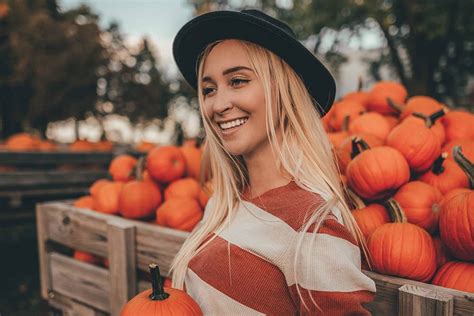 20+ Best Pumpkin Patch Outfit Ideas To Wear This Fall | Panaprium