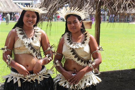 Kiribati girls | heeia98 | Flickr