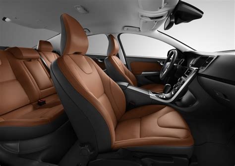 Beechwood vs Soft Beige: Which color interior would you choose? | Dyer & Dyer Volvo Cars