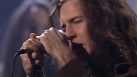 Pearl Jam's MTV Unplugged will be available on CD and streaming on October 22nd - PearlJamOnline.it