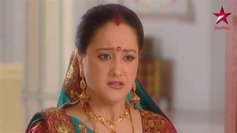 Saath Nibhaana Saathiya 2 - Watch Episode 40 - Urmila questions Gopi on Disney+ Hotstar