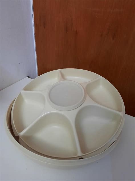 Vintage Tupperware Veggie Tray 1665-3, Furniture & Home Living ...