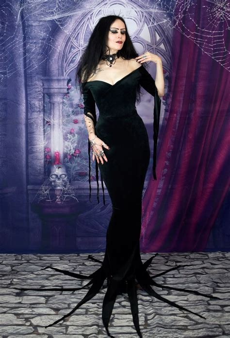 Vampira Dress - Maila Nurmi Cosplay Halloween Costume by Moonmaiden Gothic Clothing