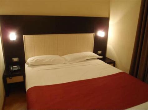 NAPOLI HOTEL (Μιλάνο, Ιταλία) - Κριτικές - Tripadvisor