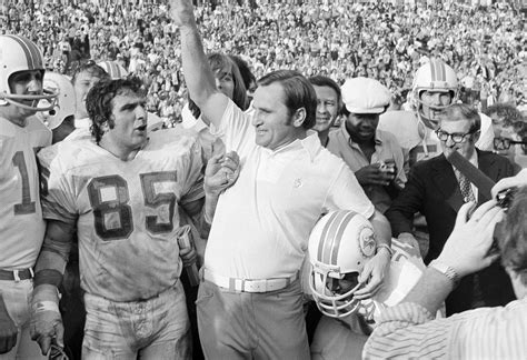 History Lesson : The 72 Dolphins | 1972 miami dolphins, Miami dolphins ...