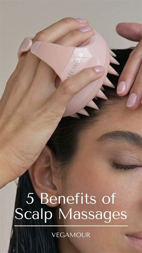 0 The 5 Benefits of Scalp Massage (Including Hair Growth!): An immersive guide by VEGAMOUR