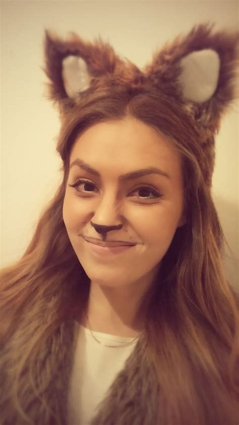 An easy DIY fox costume based on the lovely make up tutorial in : http ...