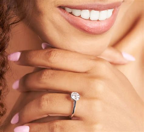 Gorgeous & Unique: The Allure of Bezel Engagement Rings