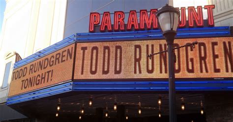 TODD RUNDGREN ARENA BLOG: Marquee Paramount Theater Huntington NY