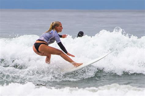 Surfer at Huntington Beach aka Surf City, CA - Pentax User Photo Gallery
