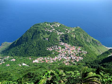 File:View from Mt Scenery, Saba.jpg - Wikipedia