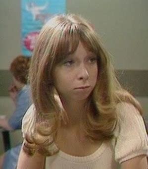 Viewers Shocked After Spotting Coronation Street's Gail Platt On Love ...