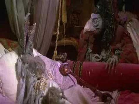 Death Of The Skeksis Emperor - YouTube