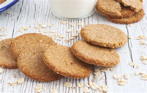 Delicious Digestive Biscuits with a Hearty Crunch