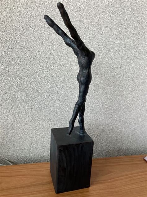 Sculpture moderne torse féminin - 36 cm - bronzé - Catawiki