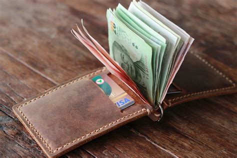 Leather Money Clip Wallet Men | IUCN Water