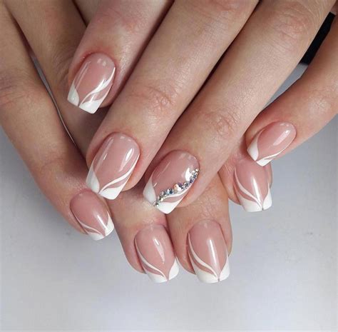 french nails flower Simple #frenchnailtipsclassy | Nail polish art designs, French manicure ...