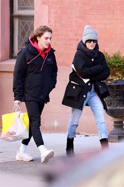 Sarah Jessica Parker & Son James Grab Lunch In NYC: Photos – Hollywood Life