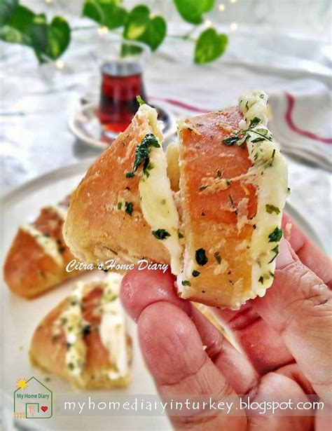 Citra's Home Diary: Hasselback Cream Cheese Bread