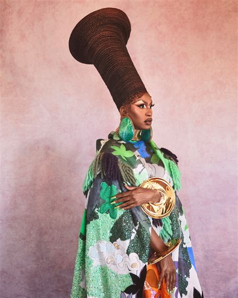 Shea Couleé Brought Royalty-Worthy Couture to RuPaul’s Drag Race | Vogue
