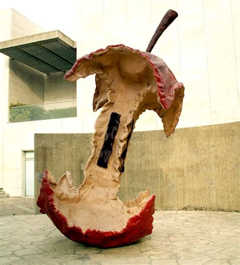 Claes Oldenburg ~ Klokhuis ~ 1992 ~ Roestvrij staal, schuimplastic ...