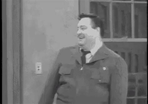 Gleason GIF - TheHoneymooners RalphKramden JackieGleason - Discover ...