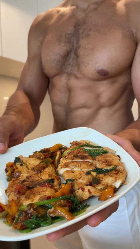 Juicy Chicken Breasts - Gymaholic Fitness App