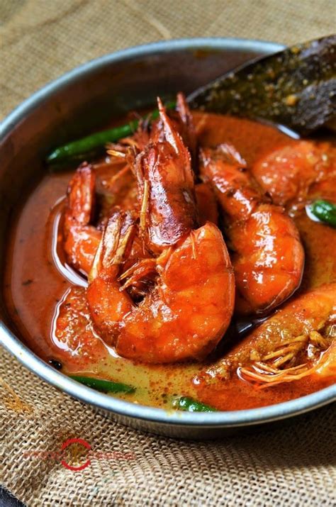 Chingri Macher Malai Curry | Prawn Malai Curry » Foodies Terminal